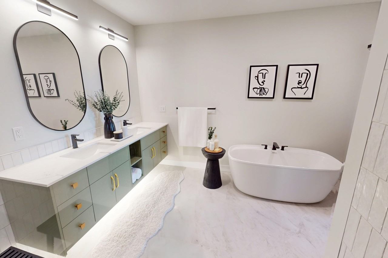 The Saint James - Photo 6 of 14