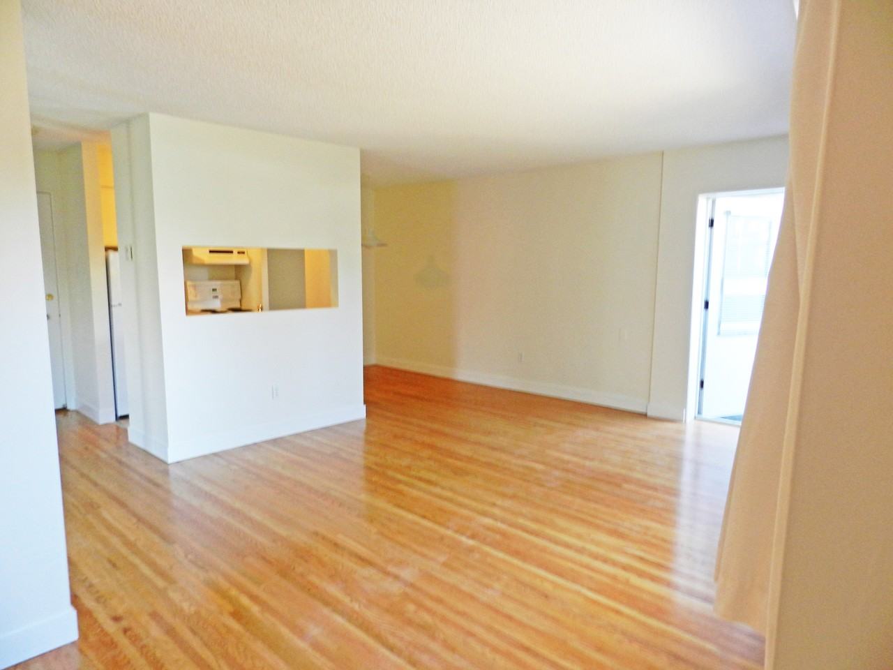 Royalee Court - Photo 2 of 13