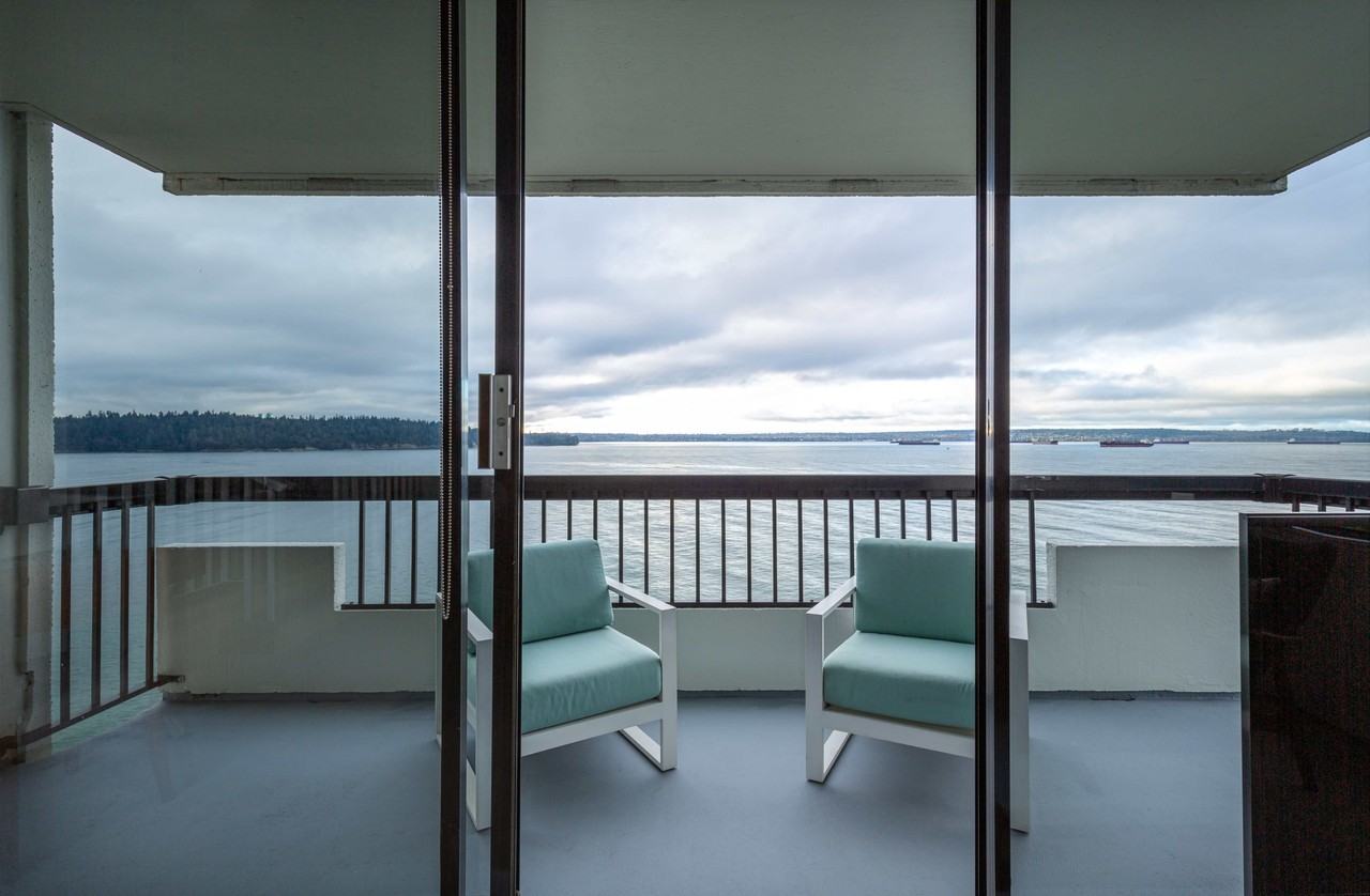 Shorewood Manor - West Vancouver - Photo 6 of 28