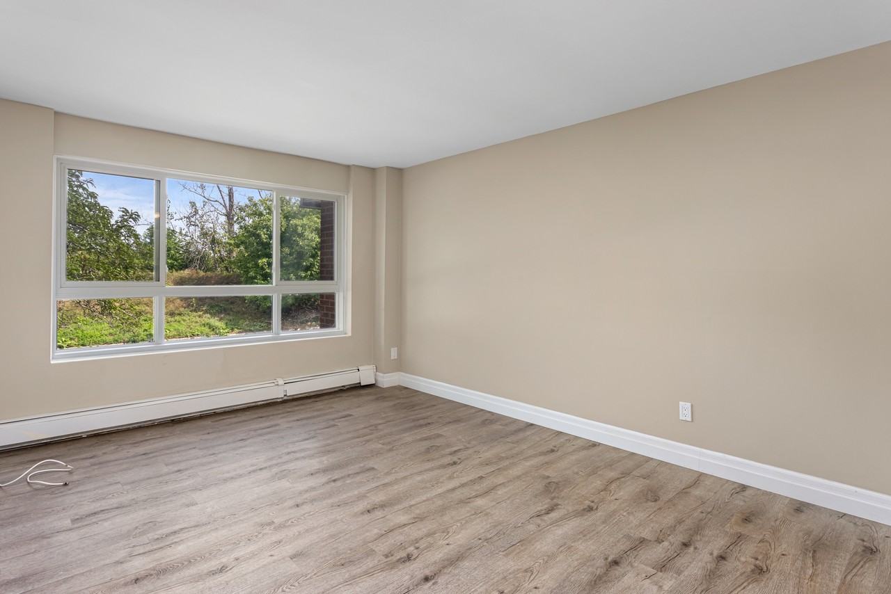 Amherst Village - Photo 5 of 50