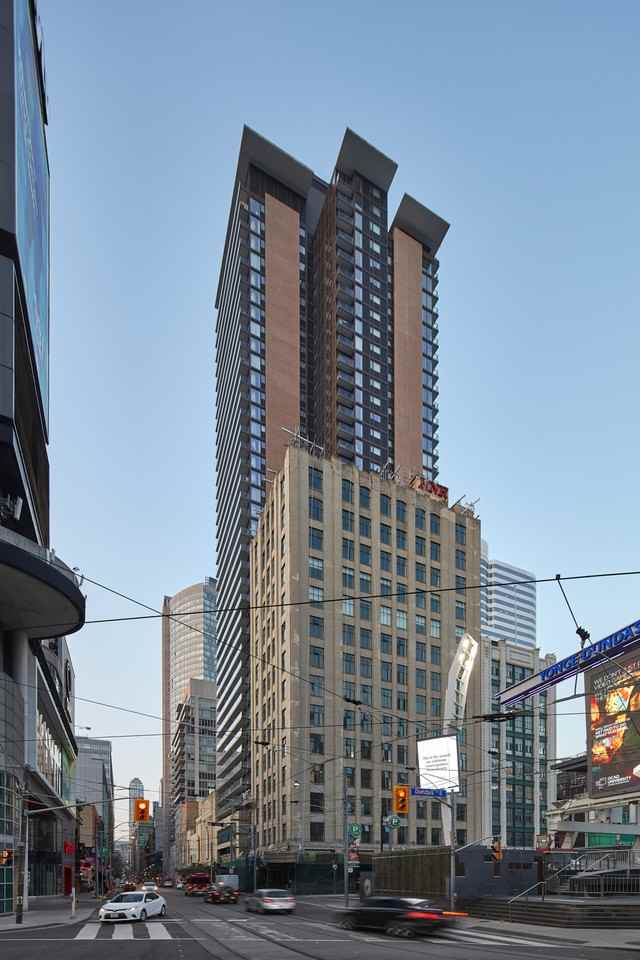 Velocity at the Square - Photo 6 of 26