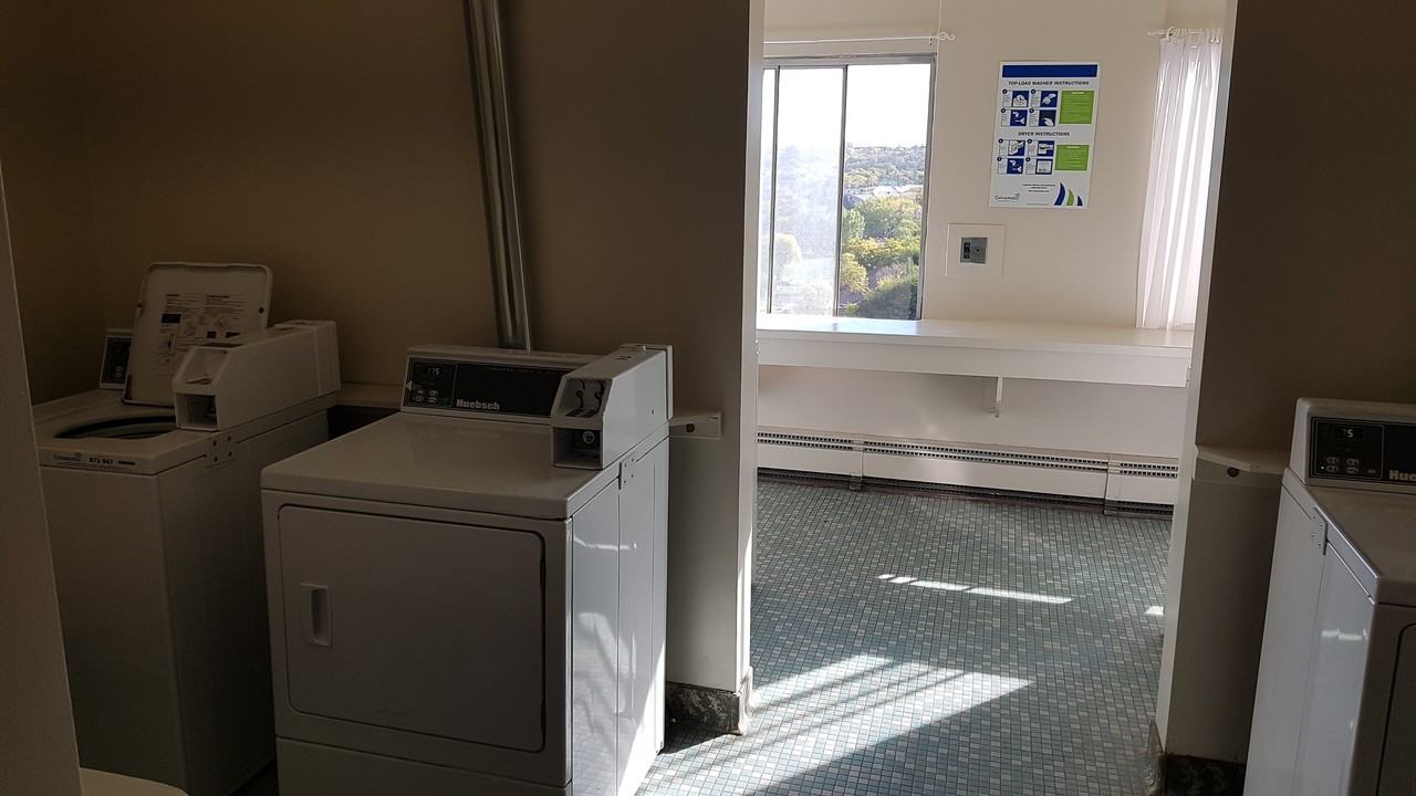 Rowand House - Photo 6 of 29