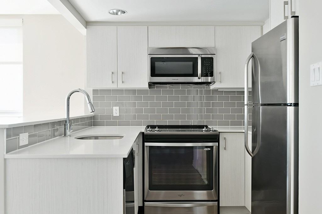 One80five - Photo 6 of 46