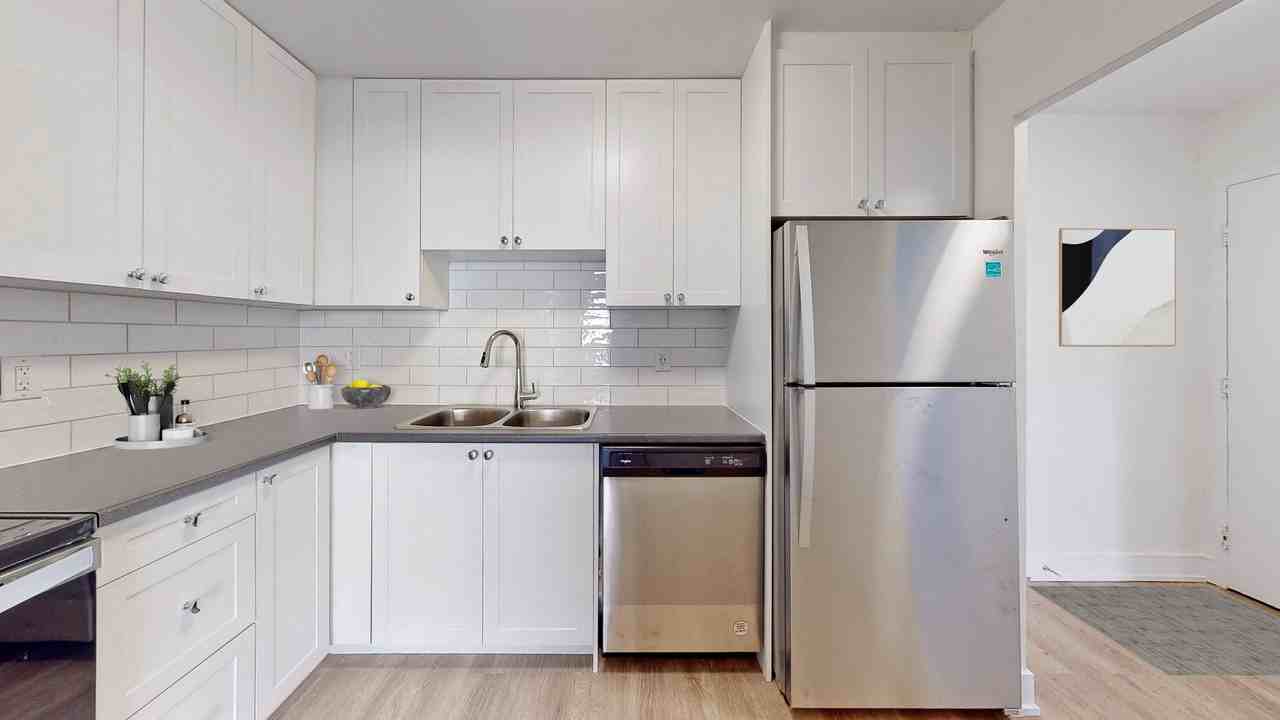 640, 650, 660 Fanshawe Park Road East - Photo 3 of 10