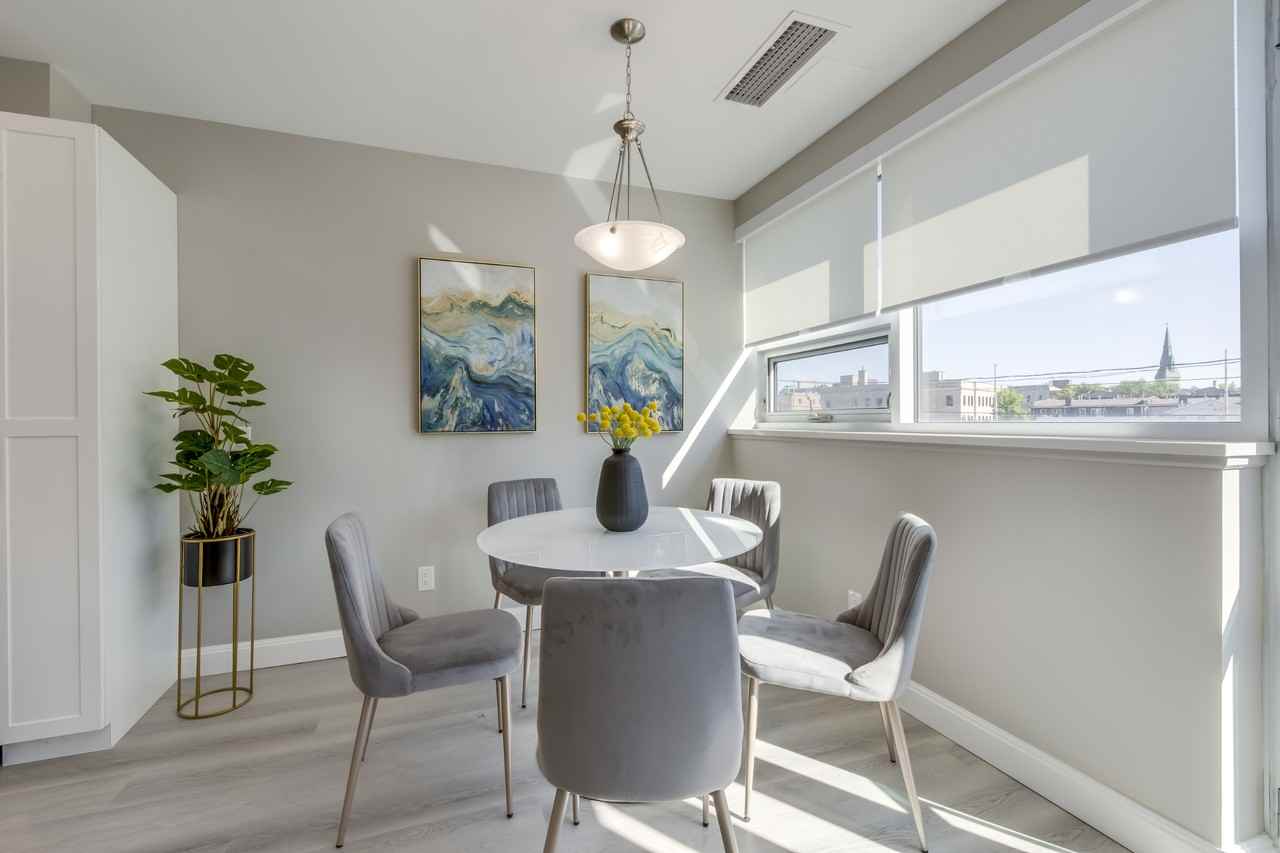 2 Quebec - Photo 6 of 27