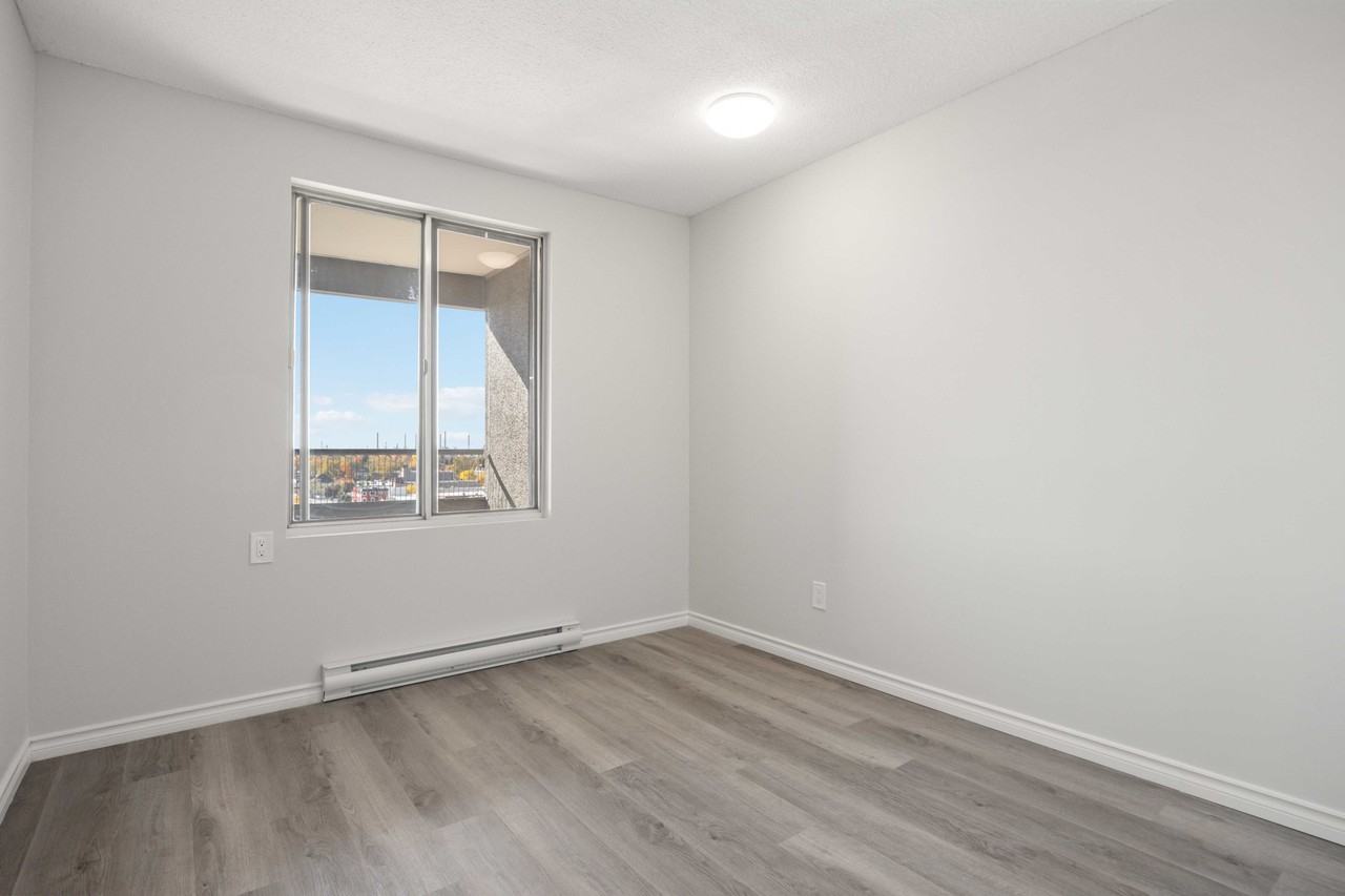 The Kenwick - Photo 7 of 19