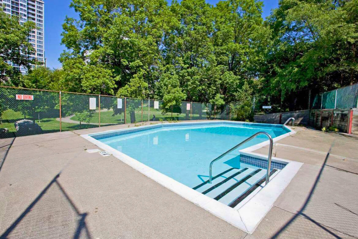 Sheppard Manor Apartments - Photo 4 of 42