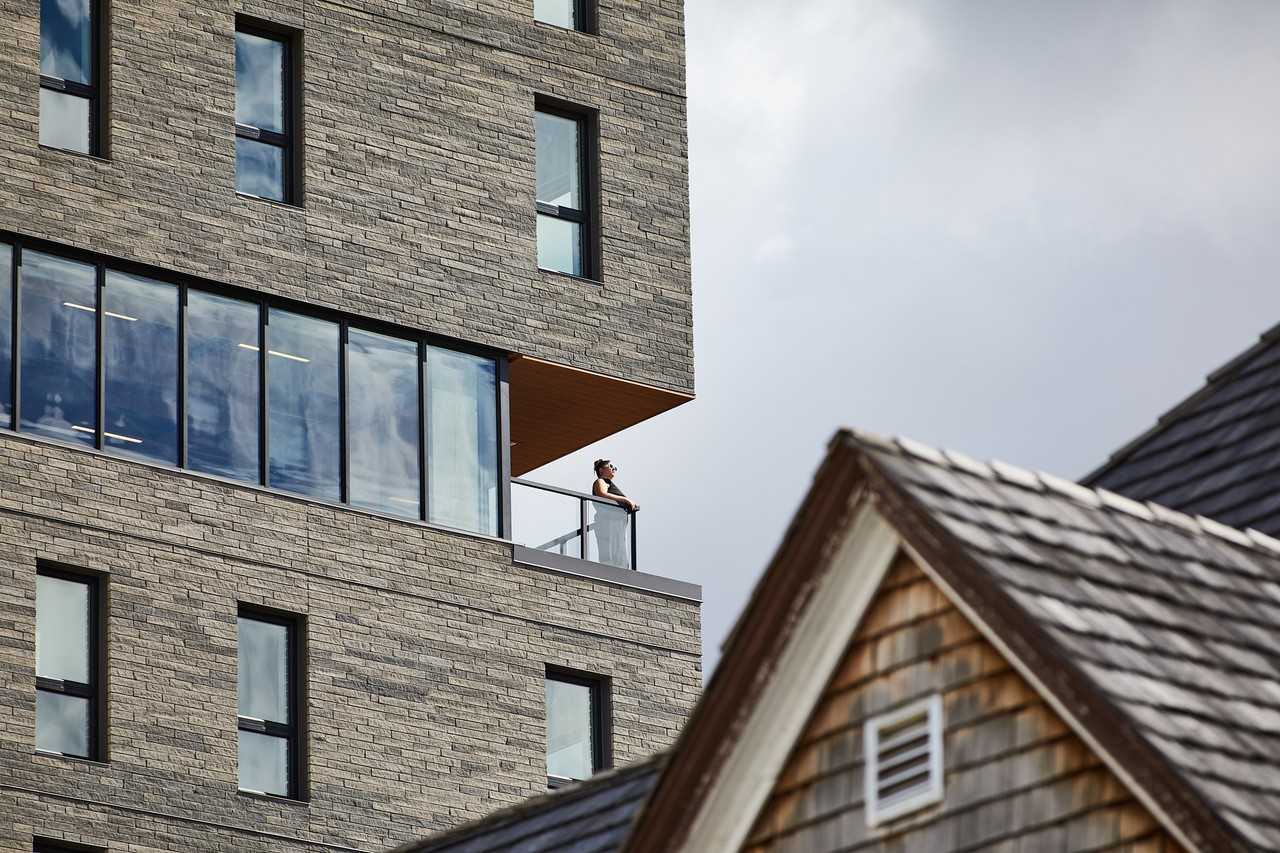 West Broadway Commons - Photo 6 of 48