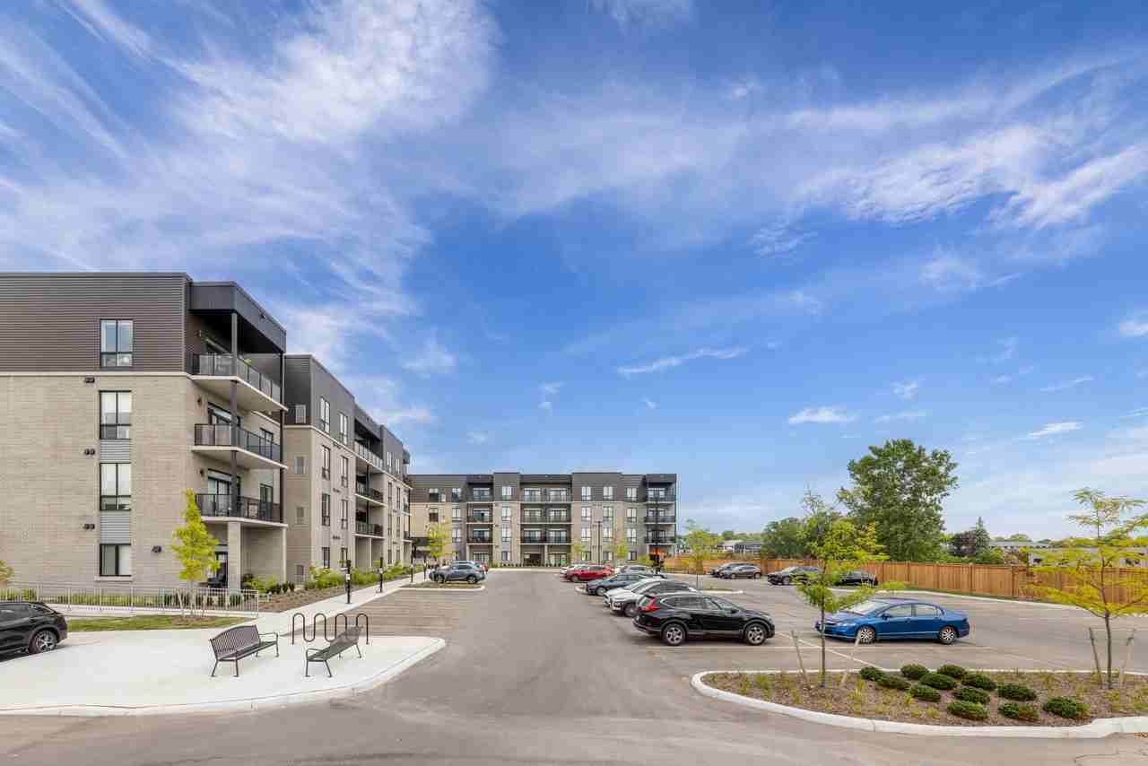 Elio Apartments - Photo 2 of 37