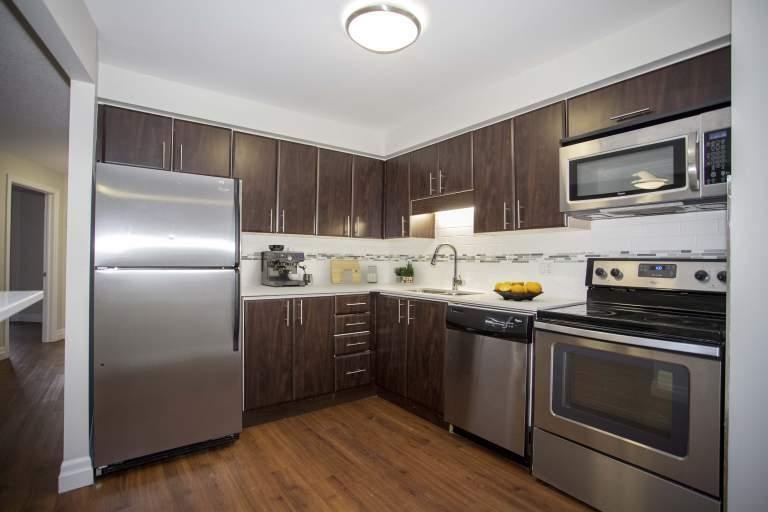 675 Richmond Street - Photo 6 of 21