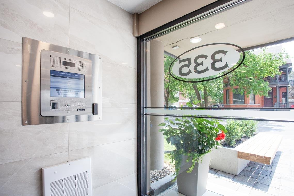 335 MacLaren St. - Photo 4 of 50