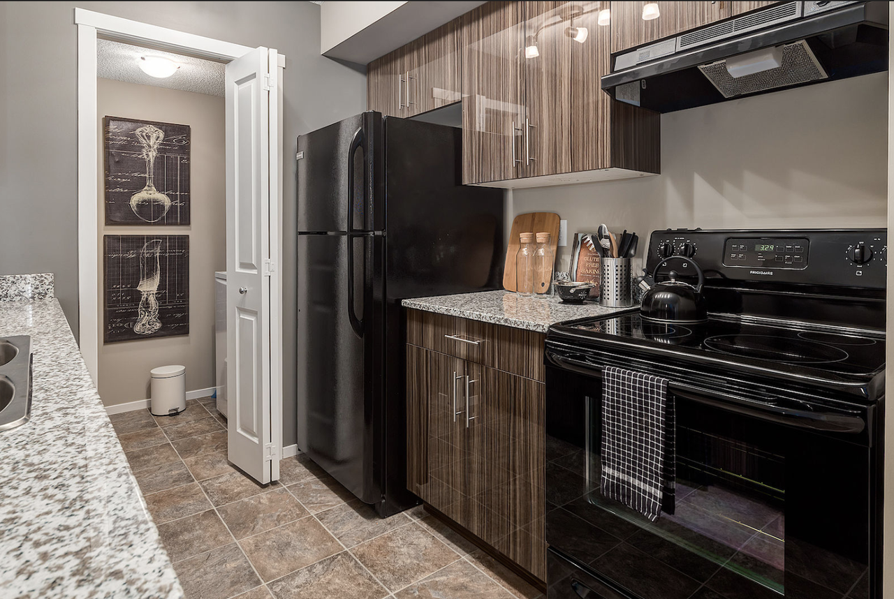 Legacy Place - Photo 7 of 50