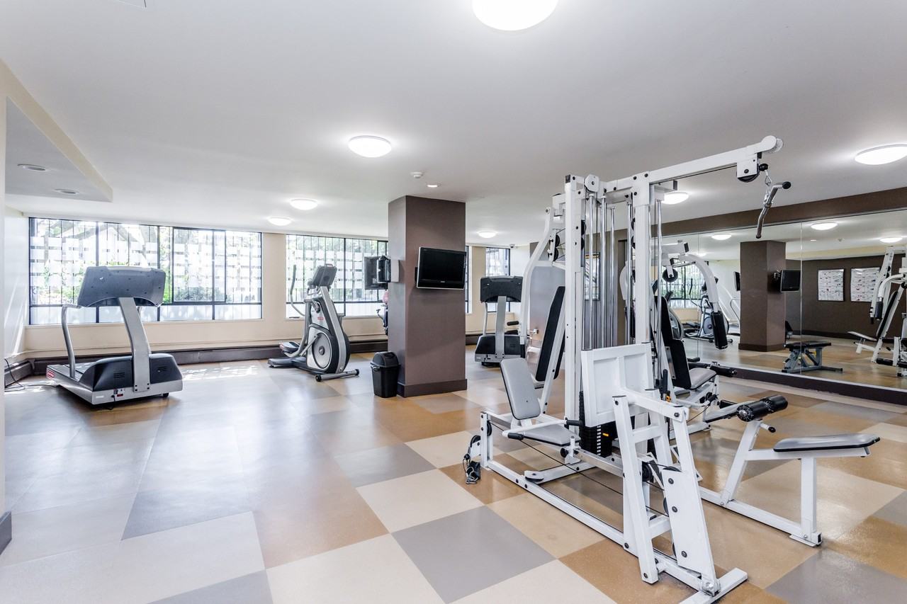 Vista - Photo 7 of 15