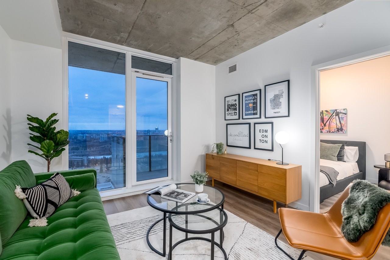 Eleanor - Photo 3 of 46