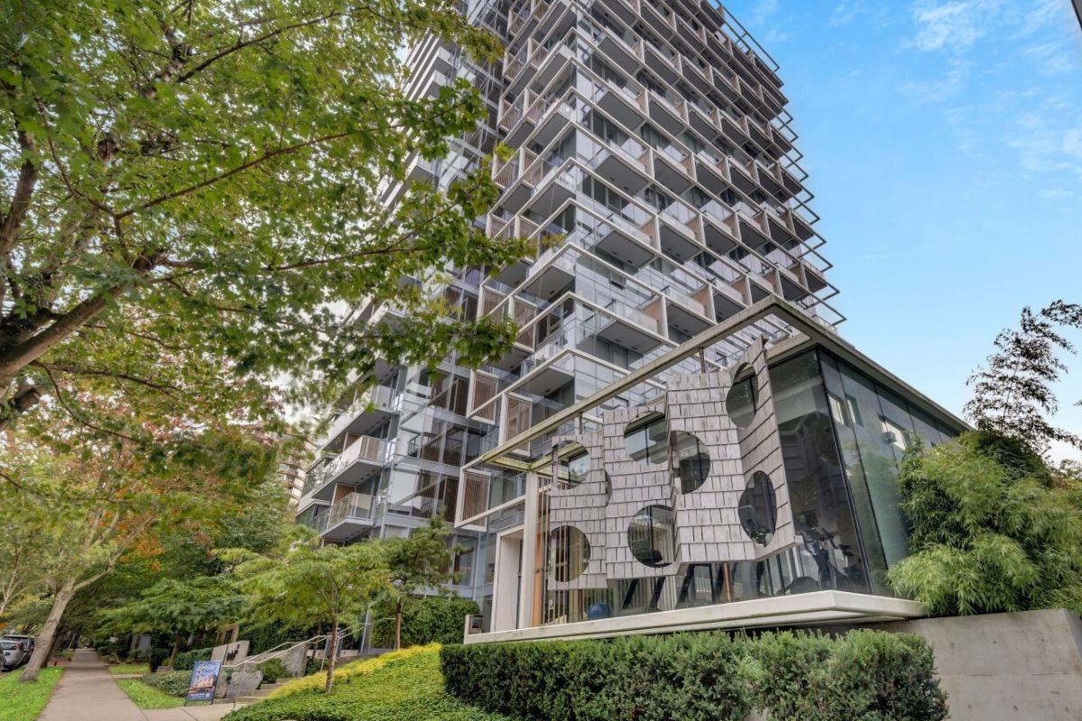 The Pendrell 1770 - Photo 4 of 50