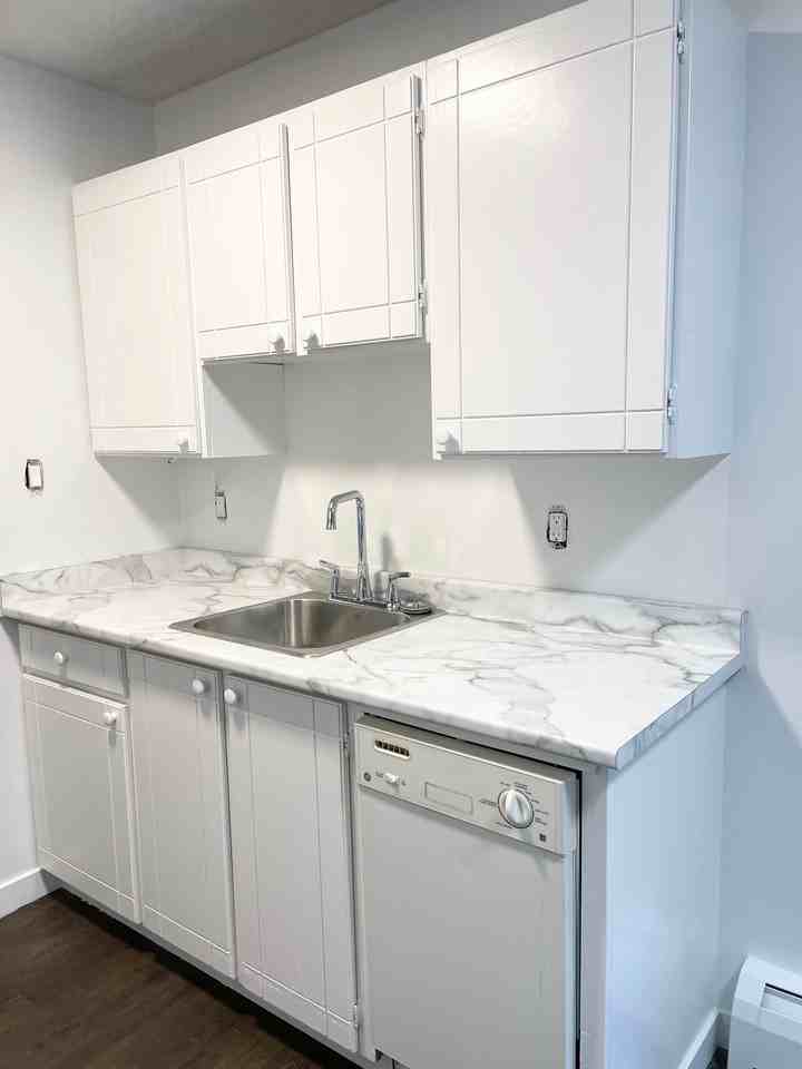 Pine Manor - Photo 5 of 50