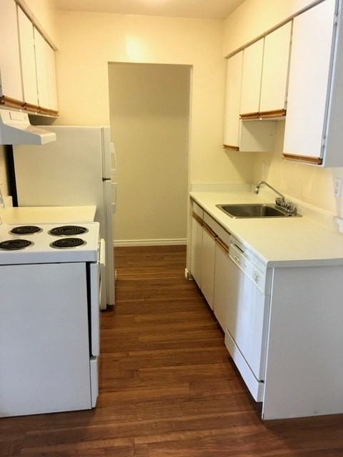 Oak Manor - Photo 7 of 9