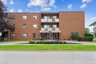 Pontiac Court Lowrise - Photo 1 of 1