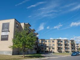 featured image of 5215 Place Riviera