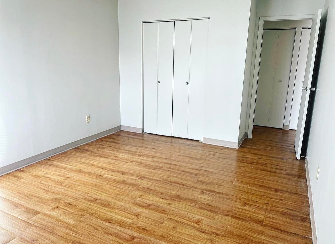 1080 Andrews - Photo 7 of 9