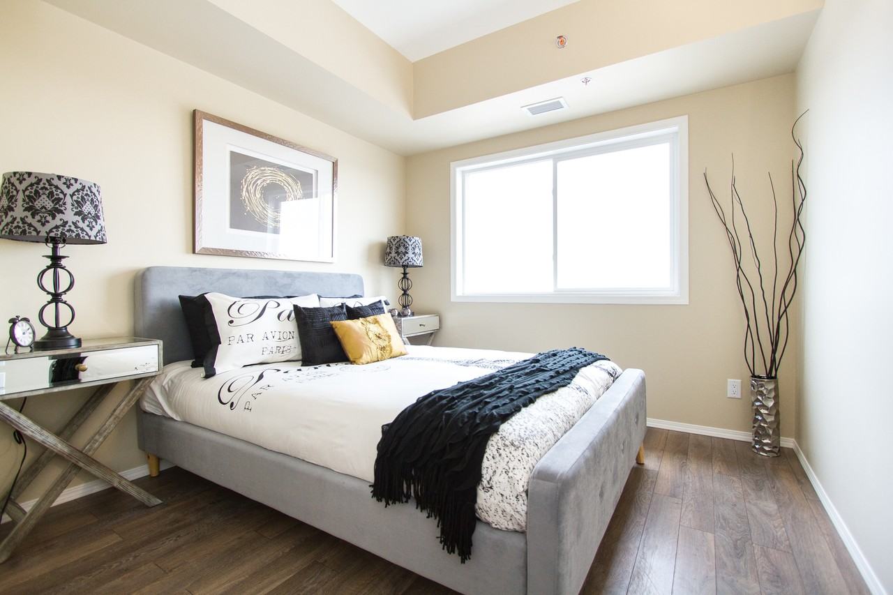 1178 Jefferson - Photo 4 of 8