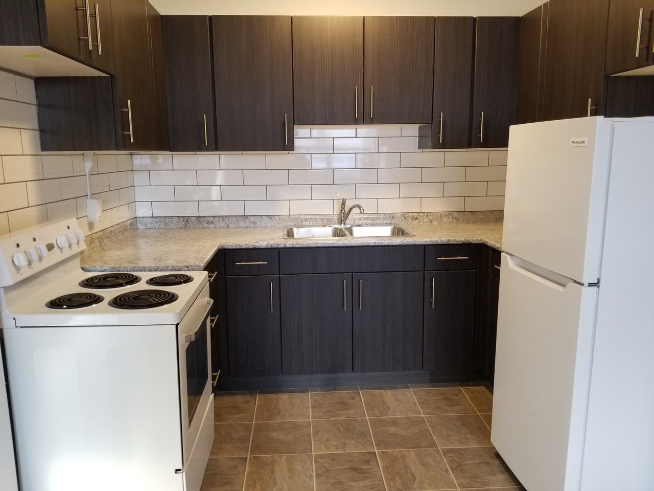 53 Carlton - Photo 2 of 7