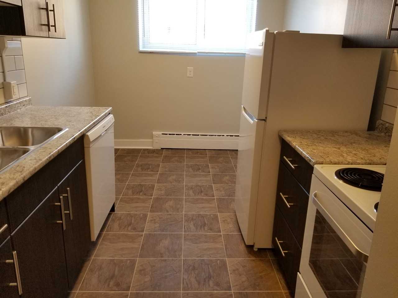 53 Carlton - Photo 4 of 7