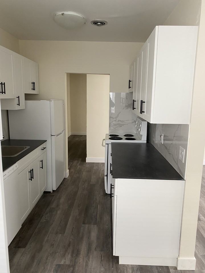 275 Nassau - Photo 5 of 11