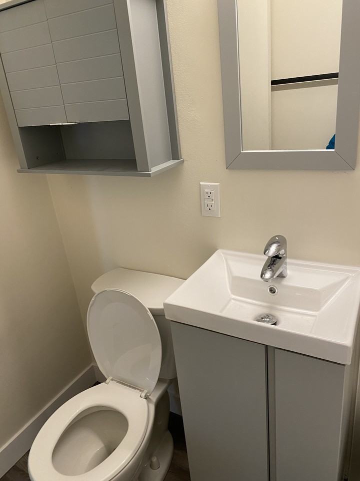 275 Nassau - Photo 7 of 11