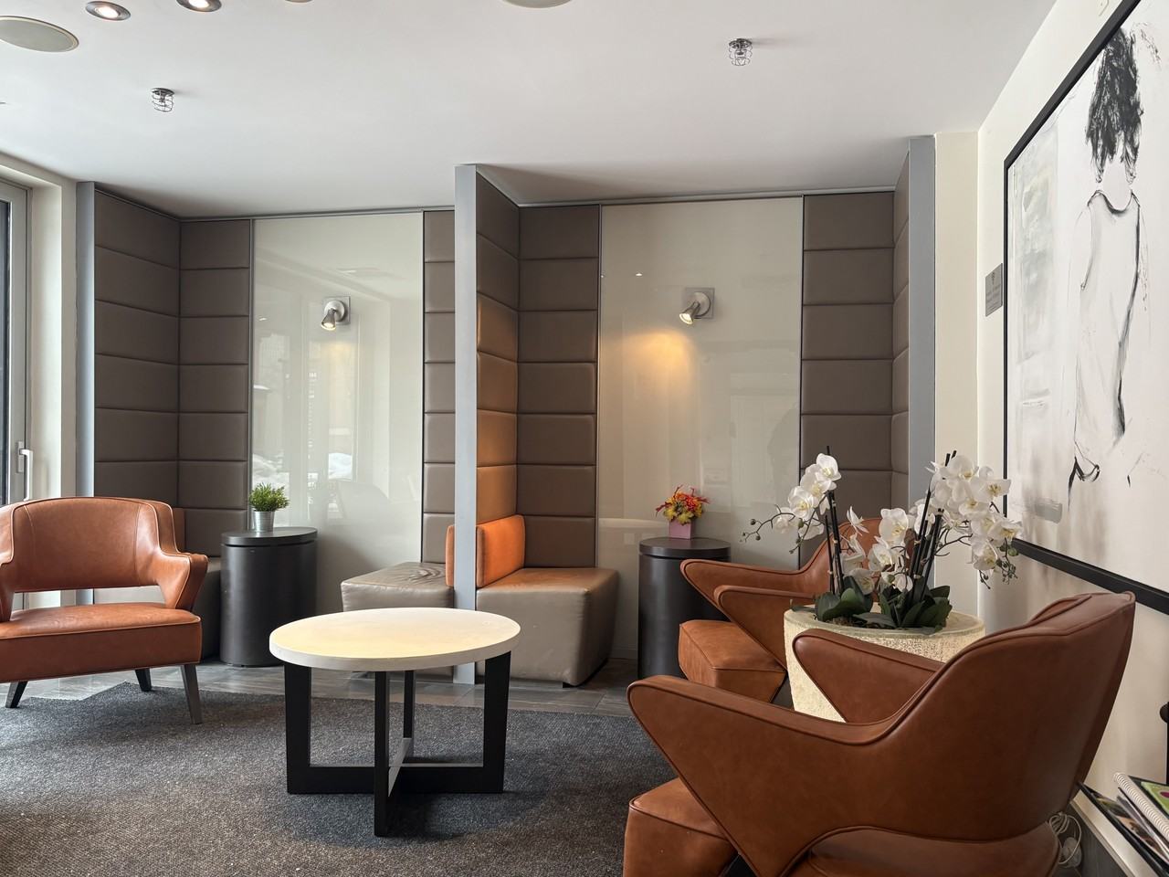 341 MacLaren St. - Photo 5 of 40