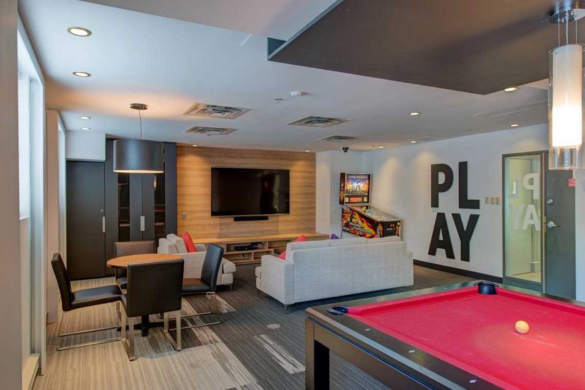 341 MacLaren St. - Photo 7 of 40