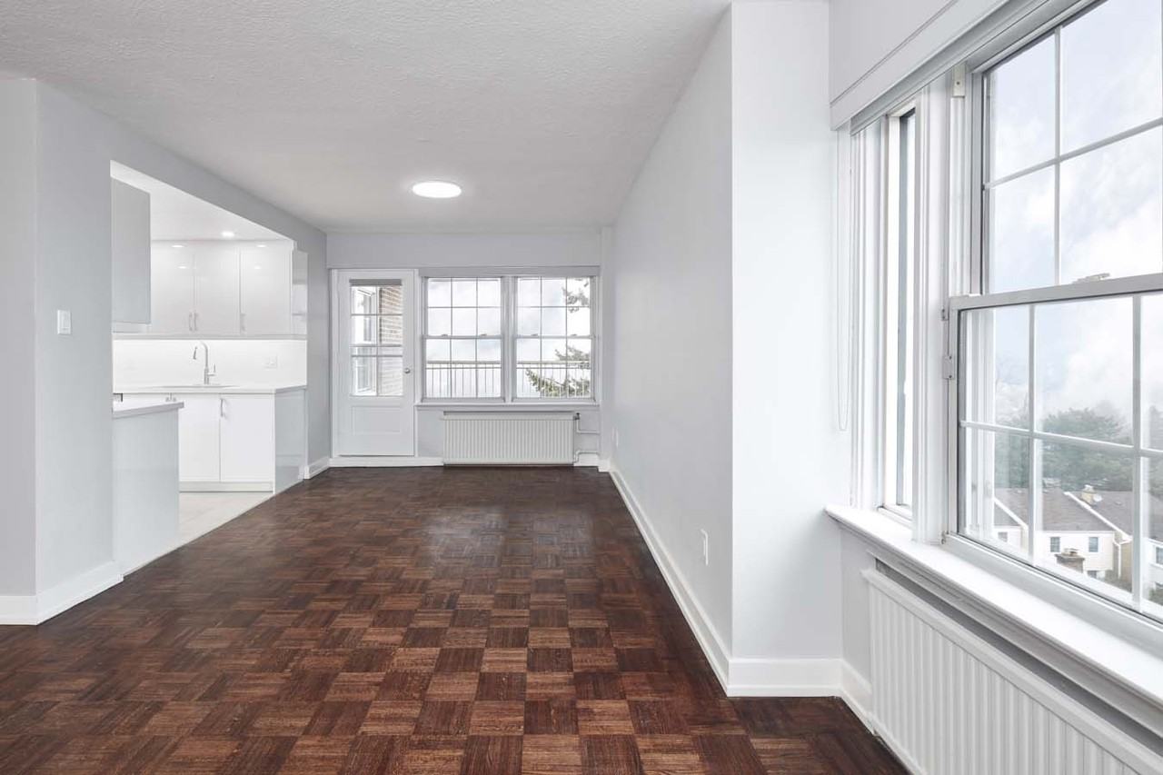 Lion's Gate - Photo 7 of 14