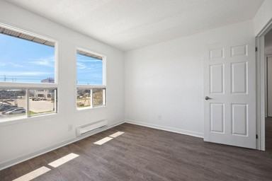 195 Lindsay Street Apartments - Photo 4 of 7