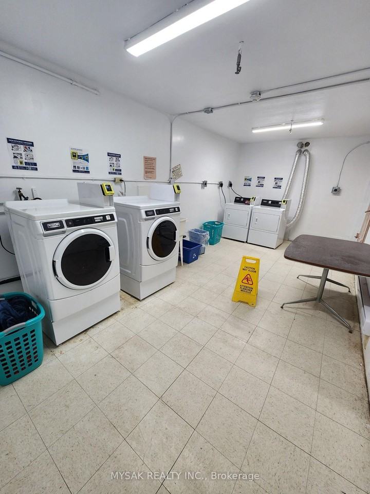 195 Lindsay Street Apartments - Photo 6 of 7