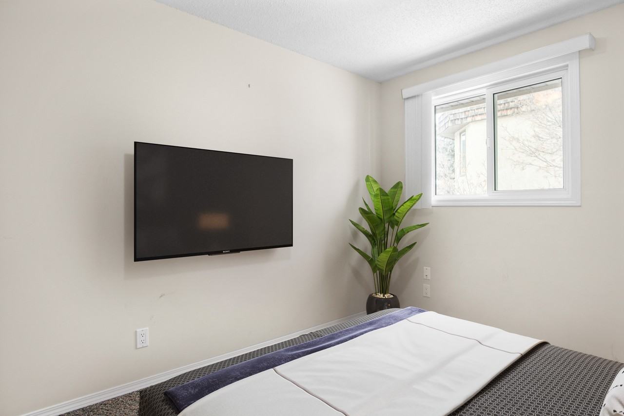 Fairway Gardens - Photo 4 of 50