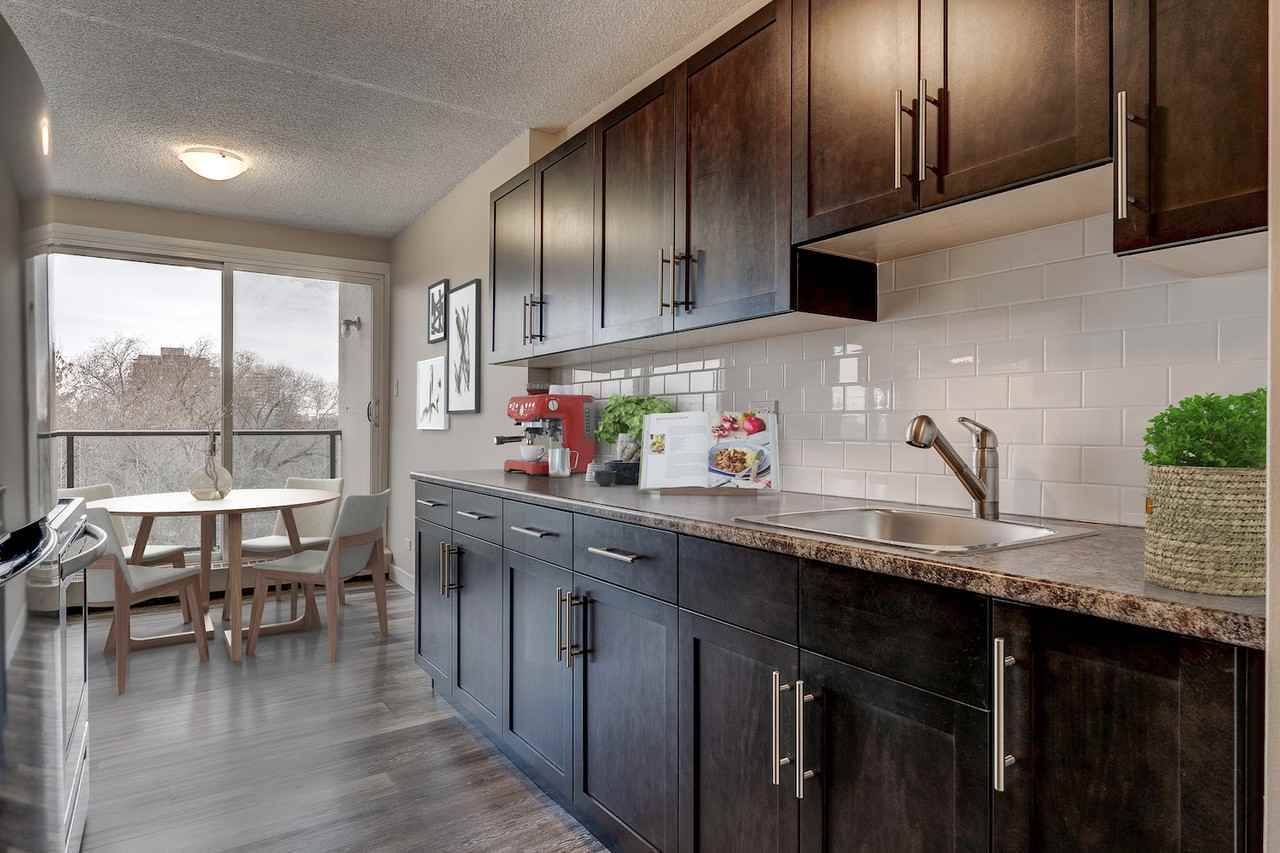 The Southgate Apartments - Photo 4 of 16