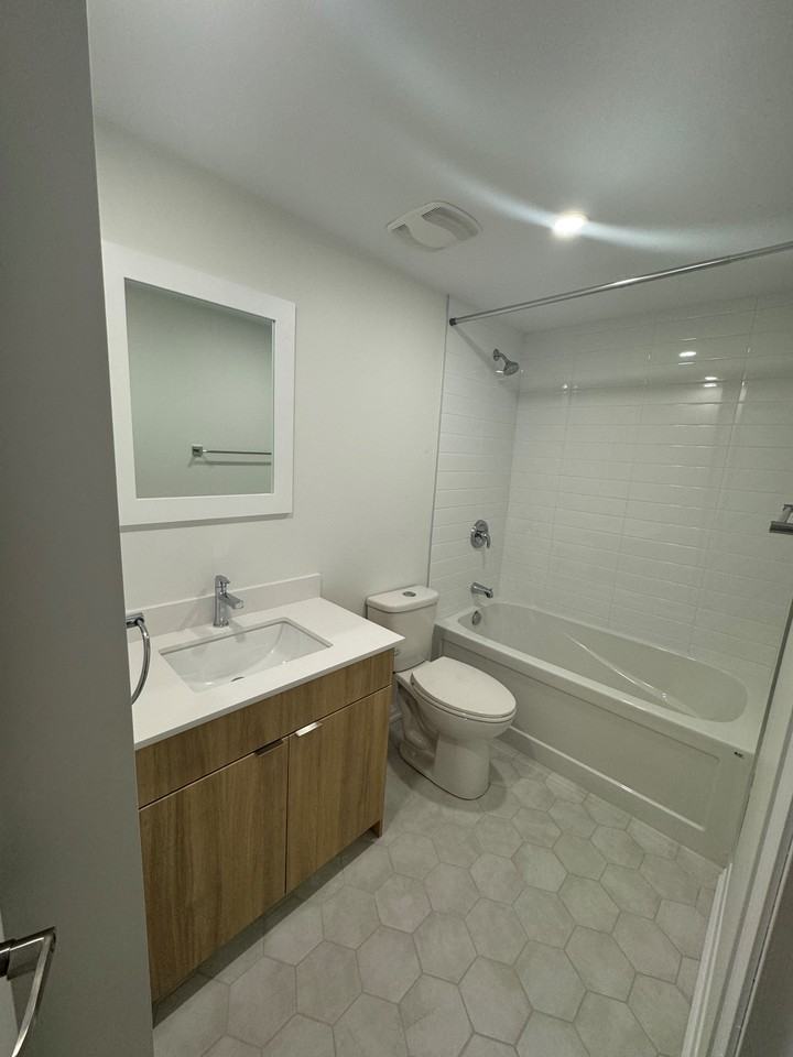 167 Thirtieth Street - Photo 7 of 9