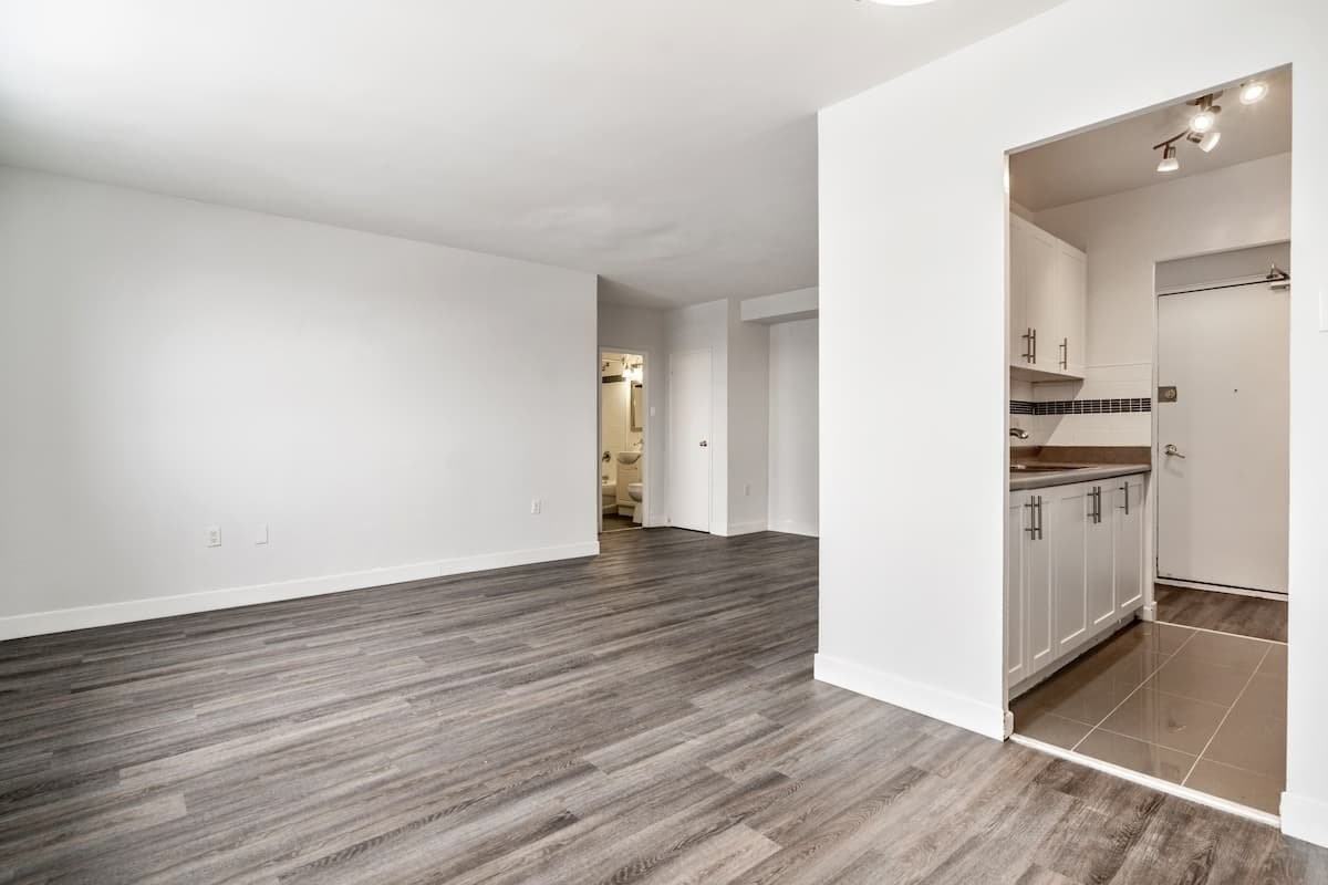 Scarlett View Apartments - Photo 5 of 12