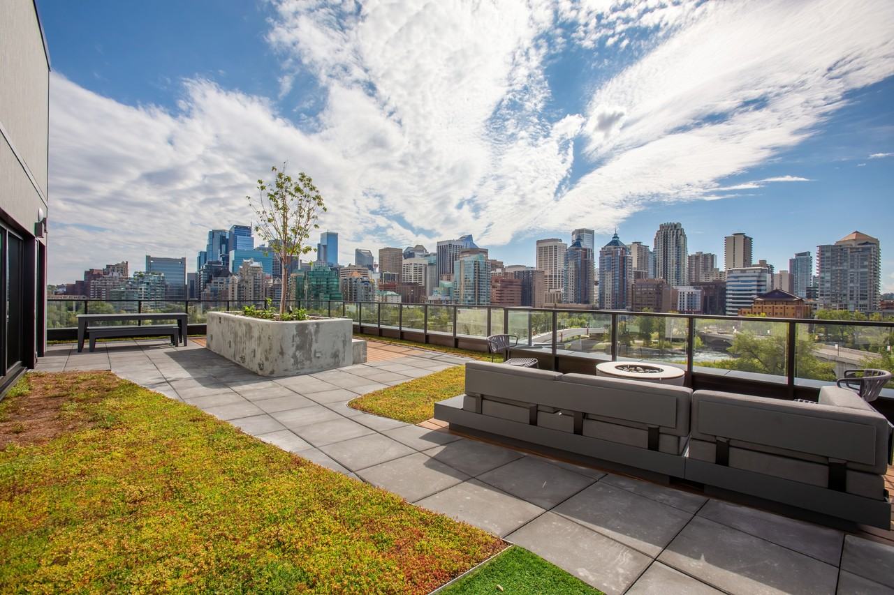 Hive at Sunnyside - Photo 4 of 50