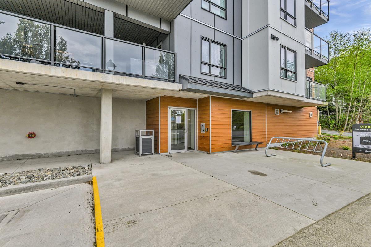 Southpoint Apartments - Photo 7 of 38