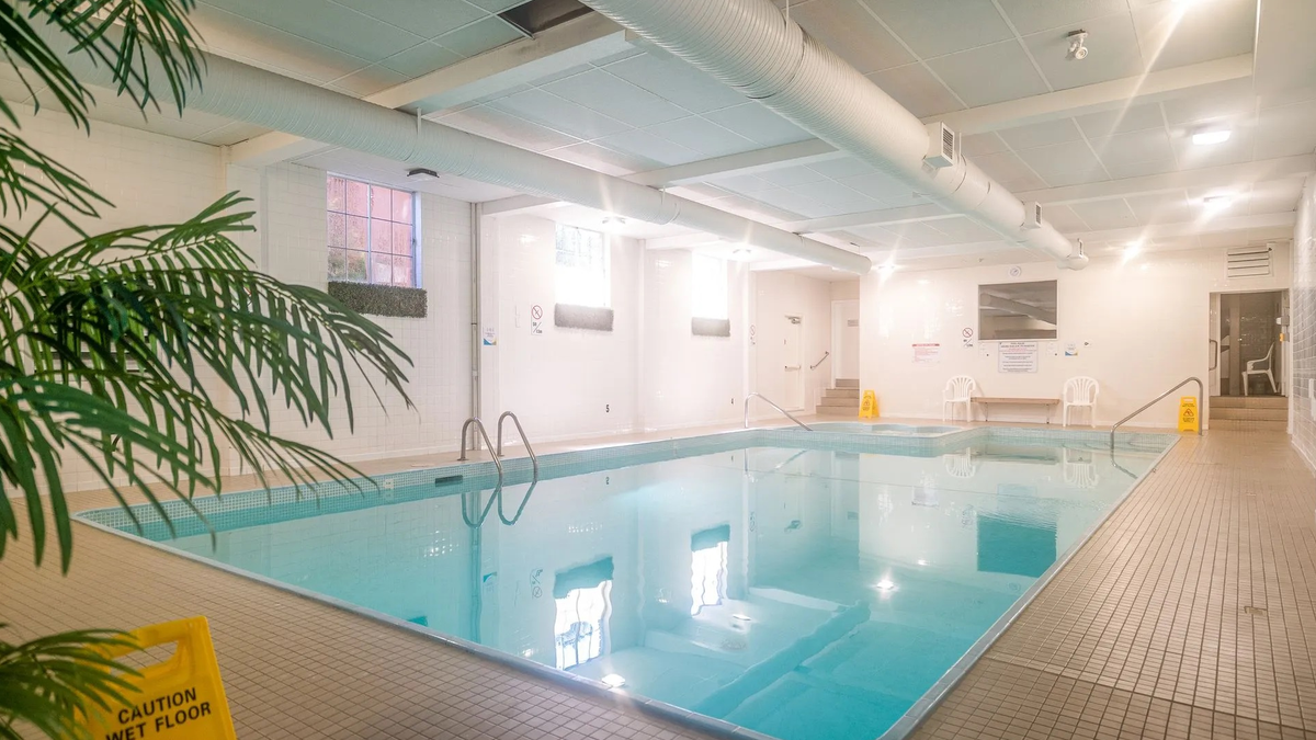 Fraser Tolmie Apartments - Photo 2 of 19