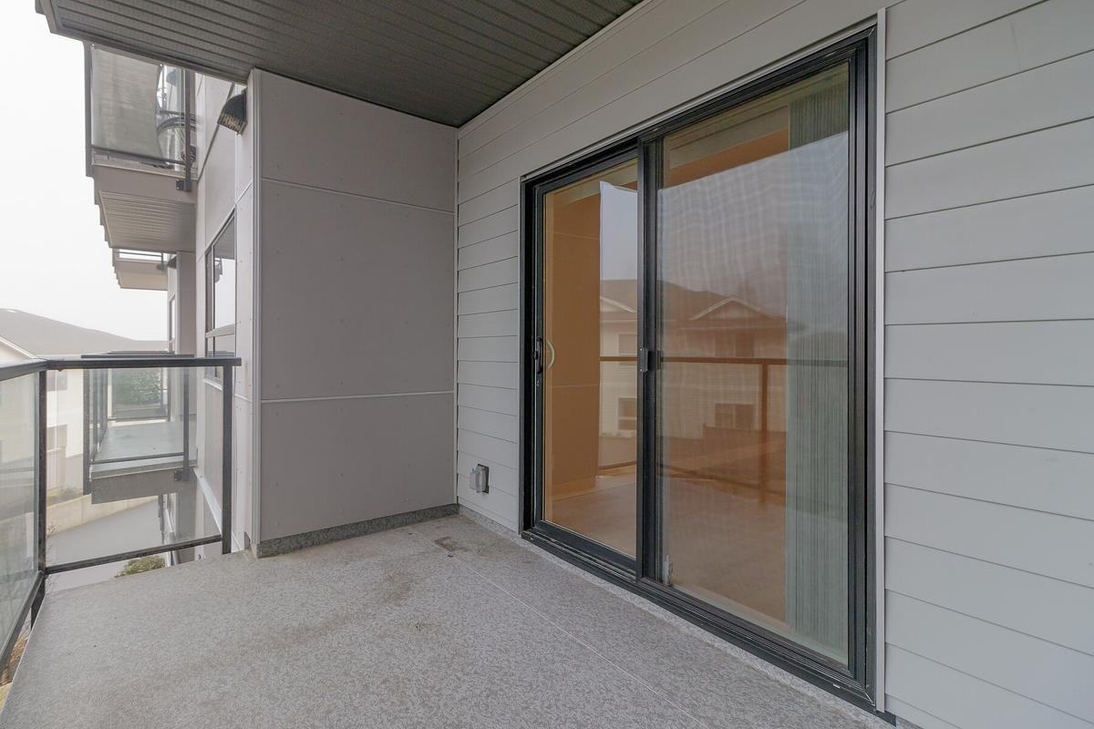 Arbutus Apartments - Photo 6 of 30