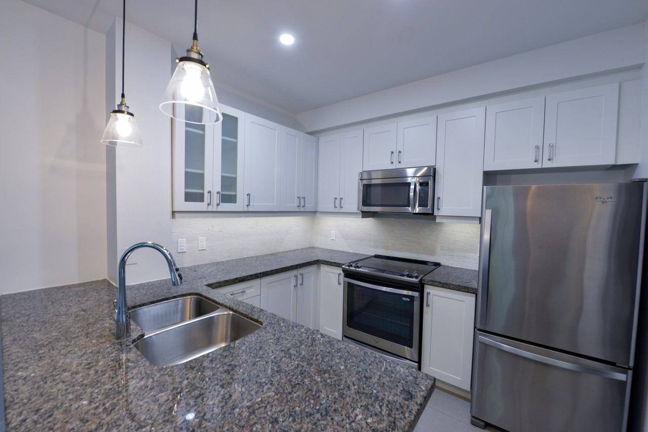 Cedarwood Townhomes - Photo 4 of 18