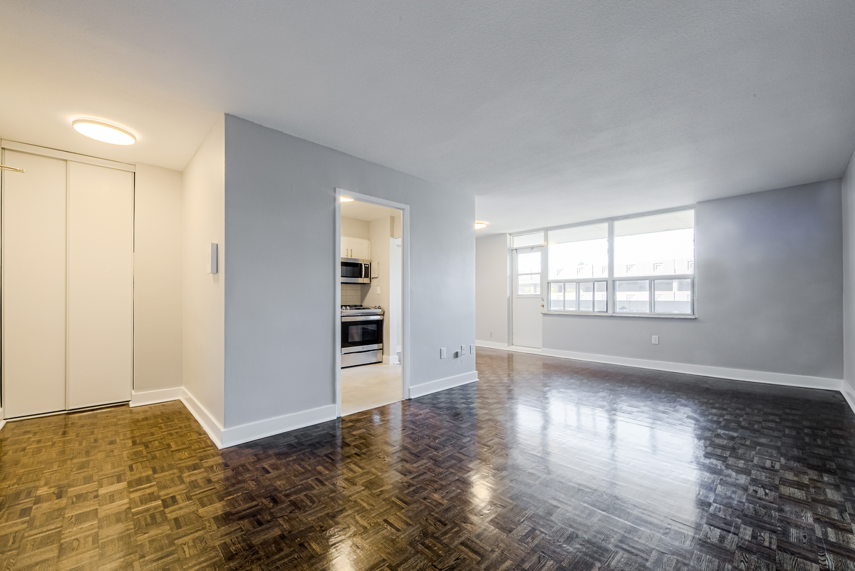 70 Park Street East - Photo 7 of 23