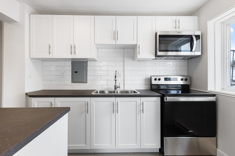 109 Doane Street - Photo 6 of 10