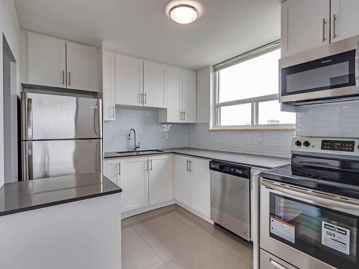 9 Kingsbridge Court - Photo 3 of 10