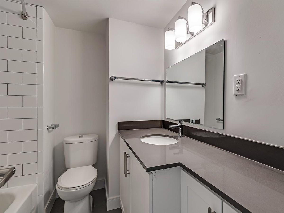 9 Kingsbridge Court - Photo 5 of 10