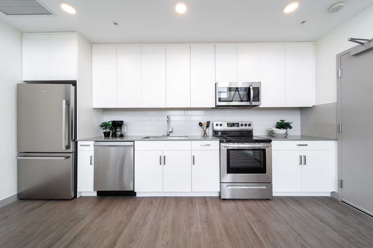 North Point Live-Work Lofts - Photo 7 of 31