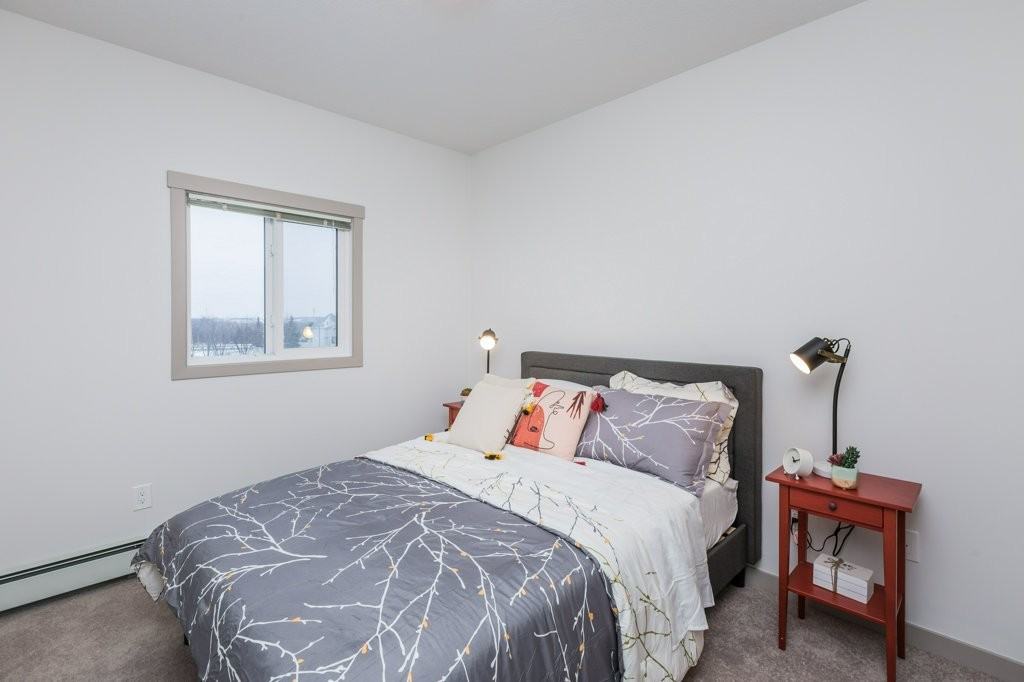 Pine Creek Manor - Photo 5 of 50