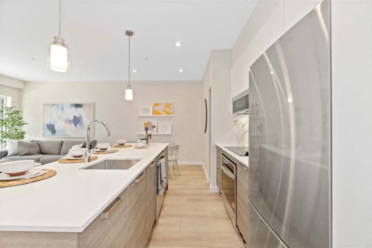 Hendry Place - Photo 6 of 10